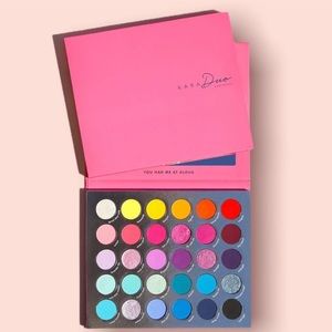 2/$30 nwt kara beauty you had me at aloha duo eyeshadow palette